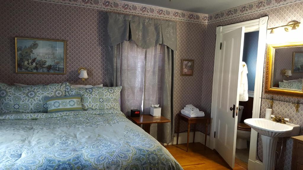 Holidae House Bed & Breakfast Main image 2